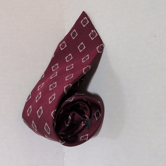 Daniel De Fasson Studio Men's 100% Silk Handmade Tie - Maroon - Picture 2 of 4